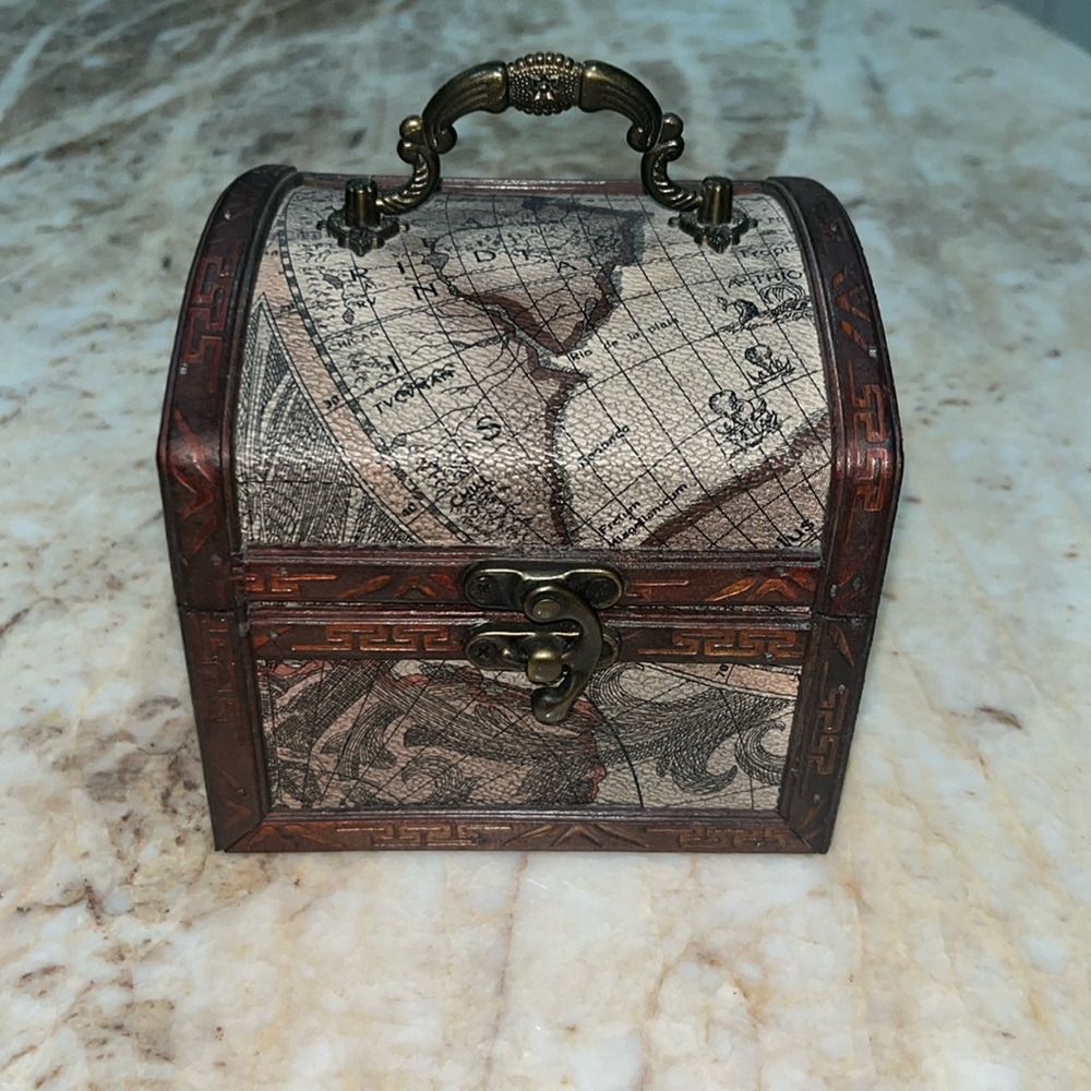 Vintage-Style Map Design Wooden Chest